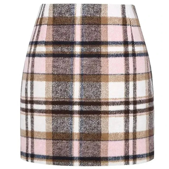 Plaid Design Mini Skirt – Trendy & Chic Fashion Statement