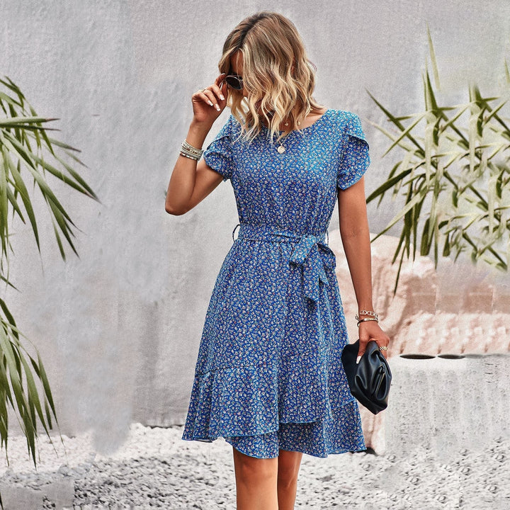 Comfortable Floral Dress – Trendy & Relaxed Style for Effortless Everyday Wear