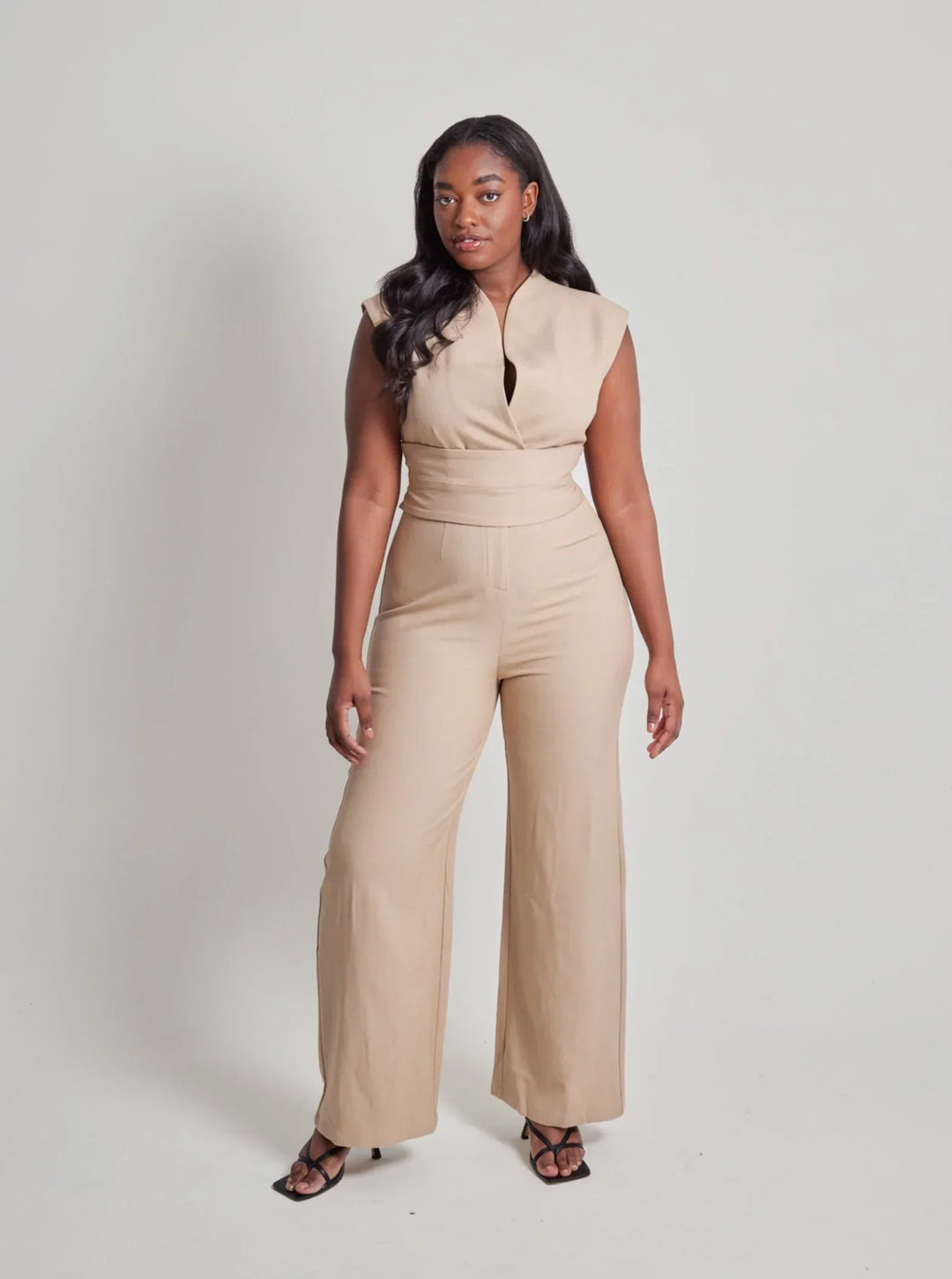 Elegant Wide-Leg Jumpsuit – Sophisticated Style for Chic Occasions
