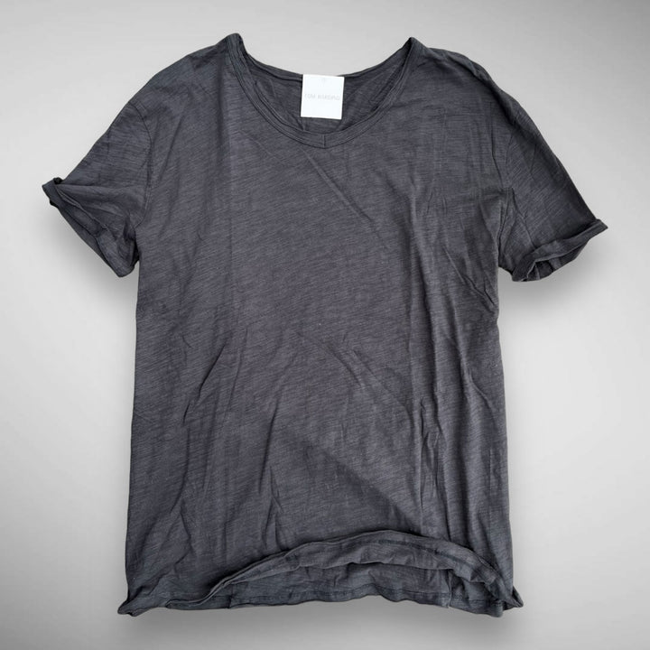 Elegant Cotton T-Shirt – Sophisticated & Classic Wardrobe Essential