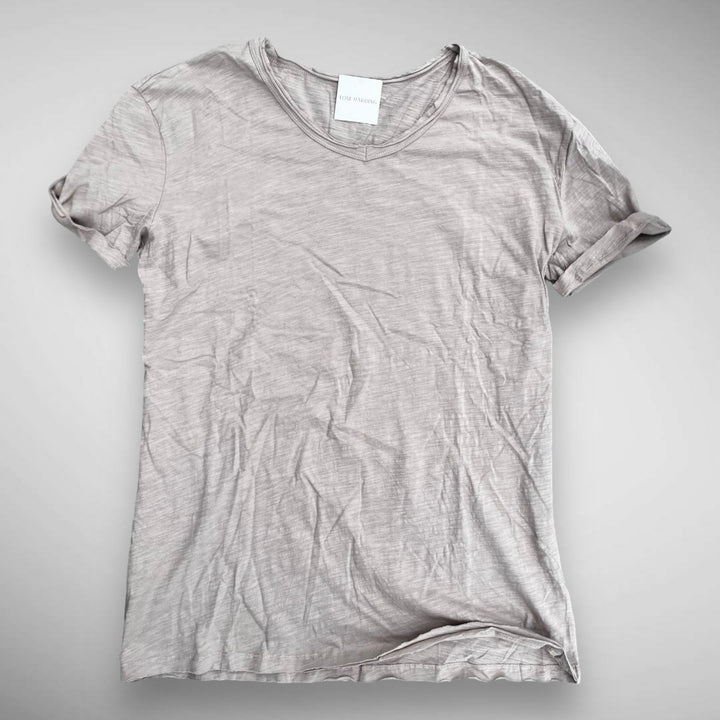 Elegant Cotton T-Shirt – Sophisticated & Classic Wardrobe Essential