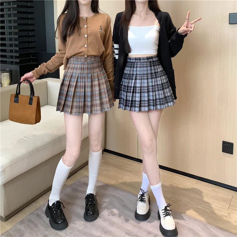 Pleated Checked Mini Skirt – Trendy & Chic Addition to Your Wardrobe