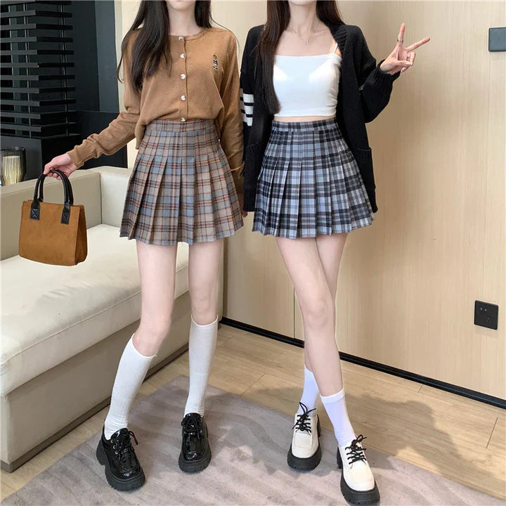 Pleated Checked Mini Skirt – Trendy & Chic Addition to Your Wardrobe