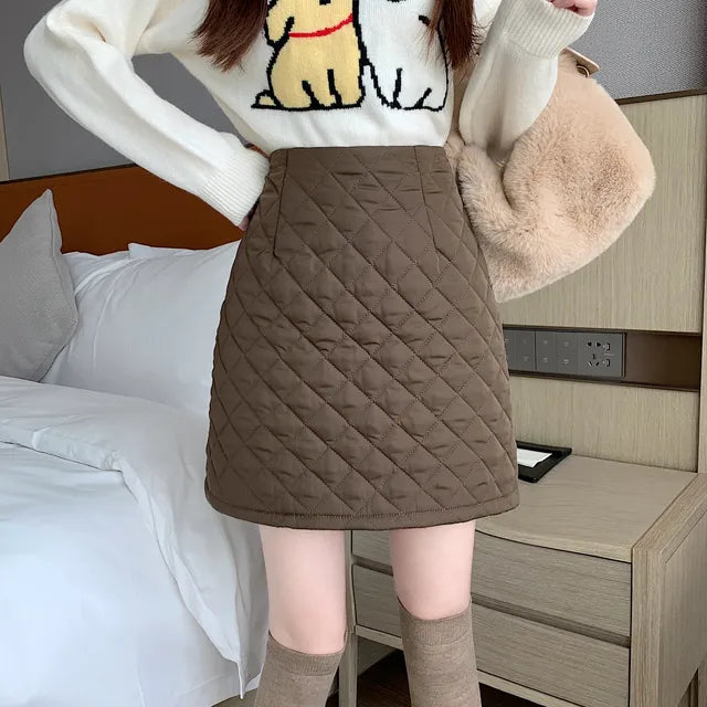 Padded Mini Skirt – Trendy & Modern Style
