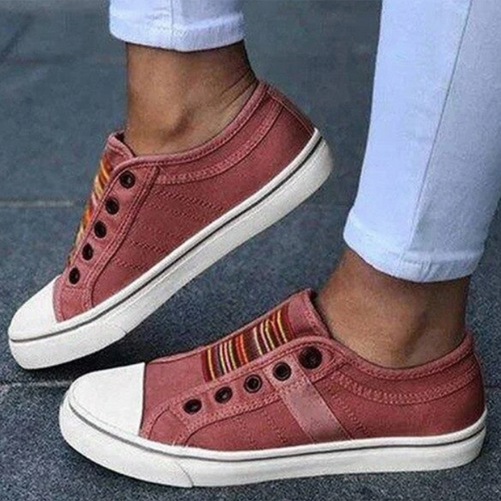 Stylish & Comfy Slip-On Sneakers – Trendy Footwear for Everyday Adventures