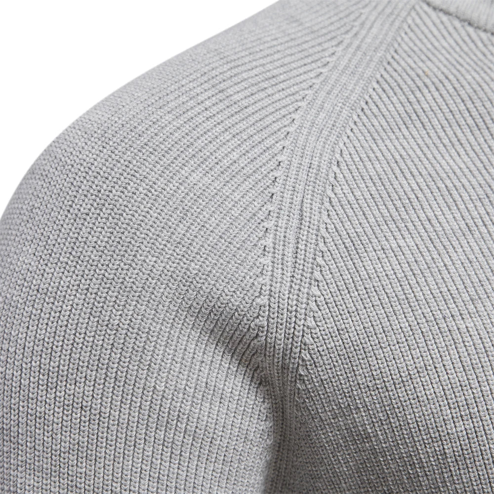 Stylish Zip-Up Sweater – Trendy & Comfortable Layering Essential