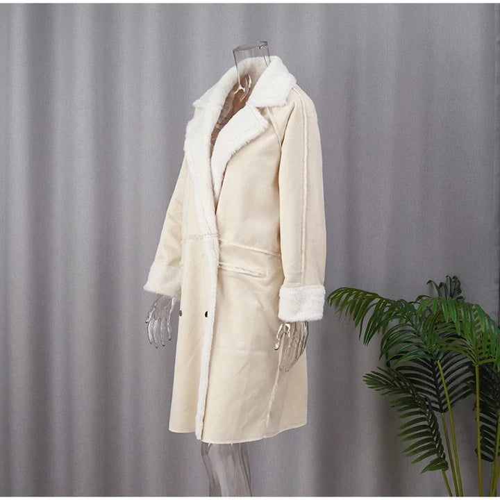 Elegant Fur Overcoat – Sophisticated & Stylish Winter Outerwear