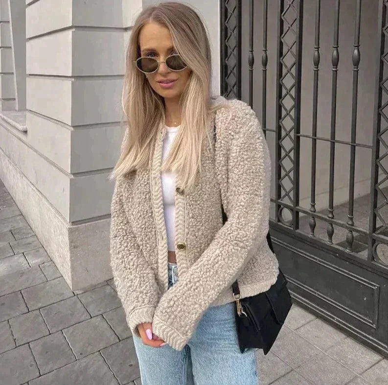 Stylish Teddy Vest – Trendy & Cozy Layering Piece