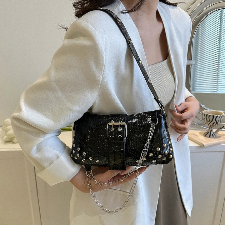 Women's Leather Handbag – Trendy & Sophisticated Style
