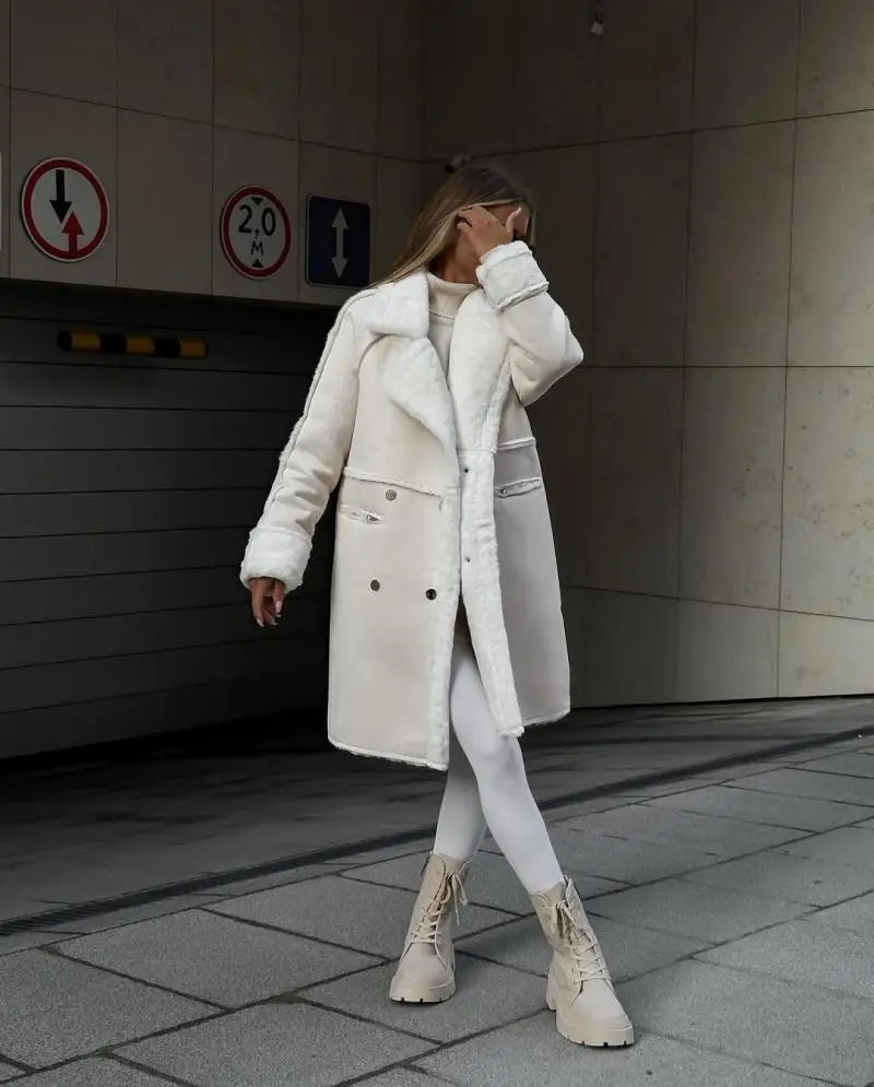 Elegant Fur Overcoat – Sophisticated & Stylish Winter Outerwear