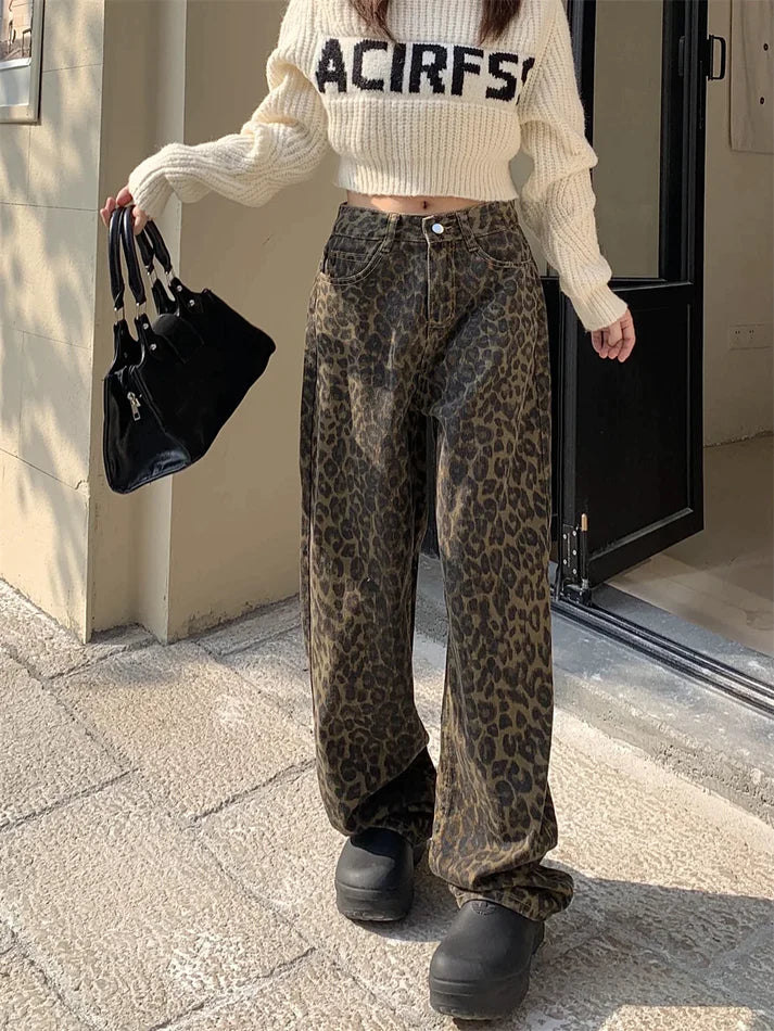 Elegant Leopard Print Pants – Sophisticated Style for Any Occasion