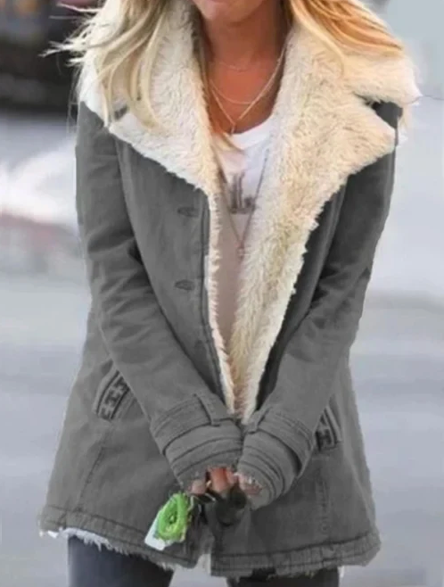 Warm Fleece Jacket – Cozy & Stylish Outerwear for Cold Days