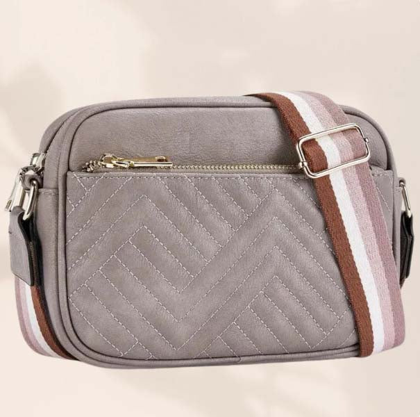 Stylish Shoulder Bag – Trendy & Chic Accessory for Everyday Use
