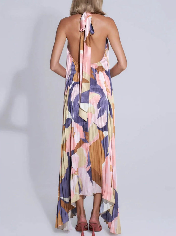 Maxi Dress with Halter Neckline – Trendy & Chic Style for Any Occasion