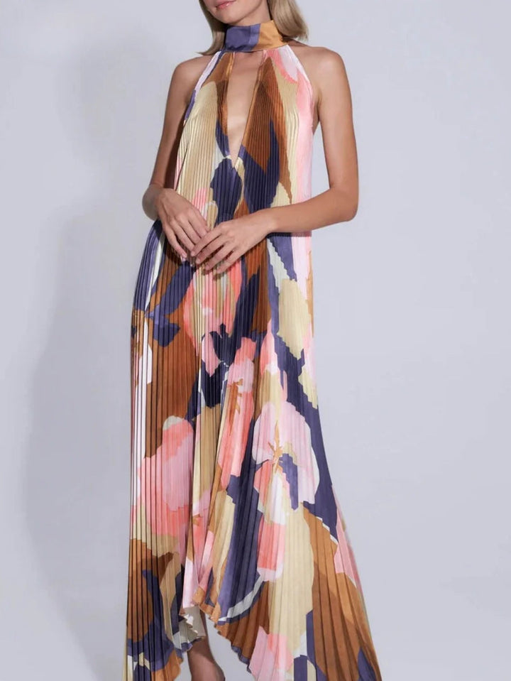 Maxi Dress with Halter Neckline – Trendy & Chic Style for Any Occasion