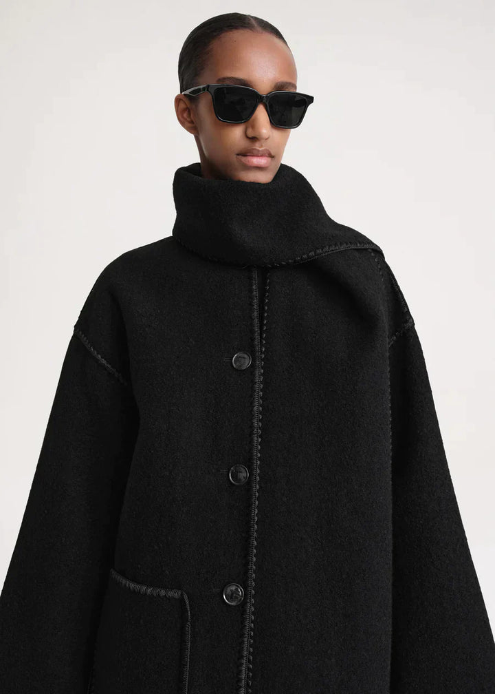 Elegant Scarf Jacket – Sophisticated Layering Piece for Chic Outfits