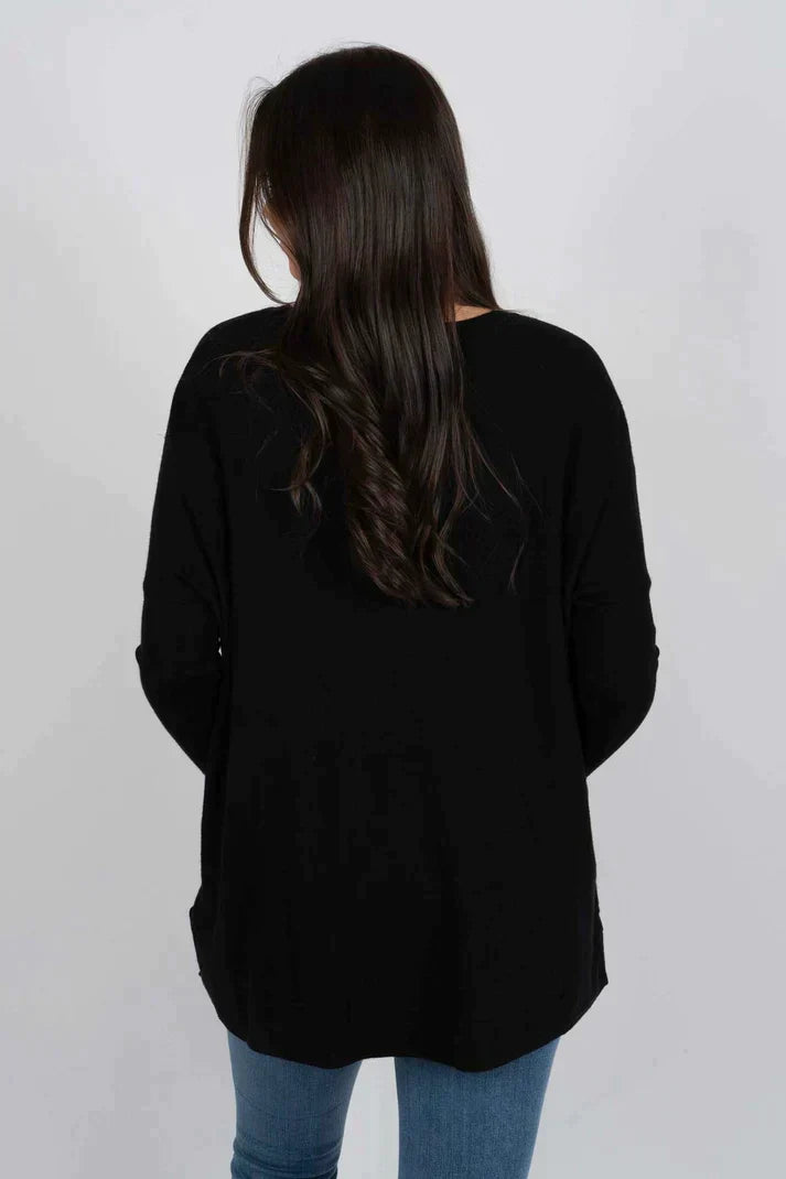Soft Touch Sweater – Trendy & Comfortable Knitwear