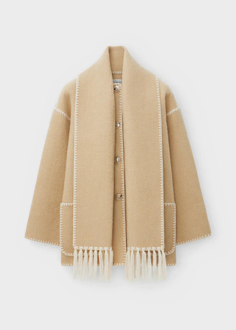 Elegant Scarf Jacket – Sophisticated Layering Piece for Chic Outfits