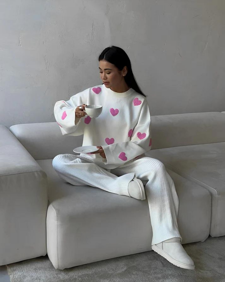 Love Embroidery Sweater – Trendy & Chic Pullover for Effortless Style