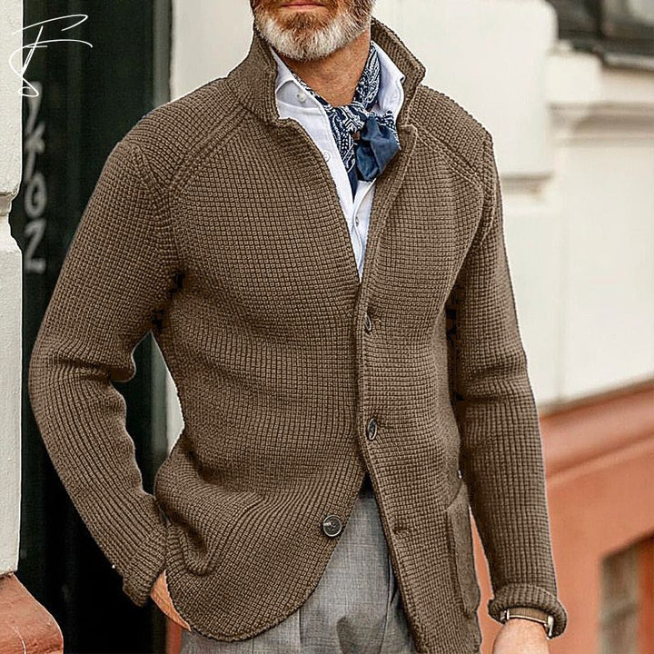Classic Knit Cardigan – Elegant & Timeless Layering Essential