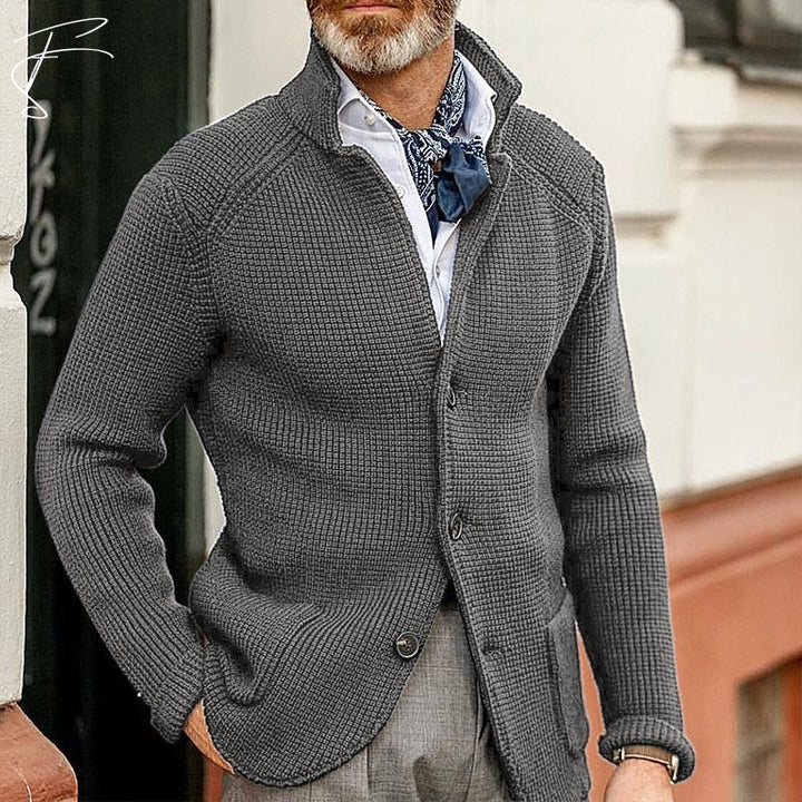 Classic Knit Cardigan – Elegant & Timeless Layering Essential