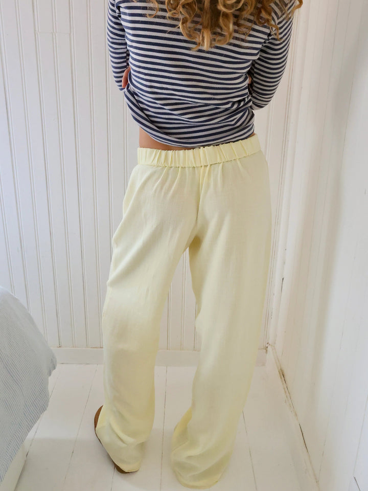 Lounge Trousers – Comfortable & Chic Casual Wear