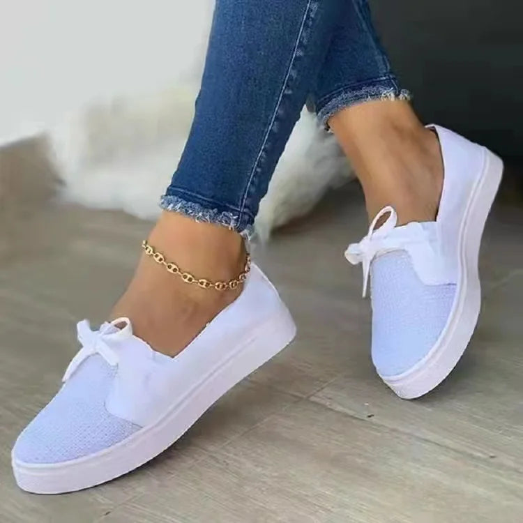 Orthopedic Flat Sneakers – Comfortable & Supportive Style