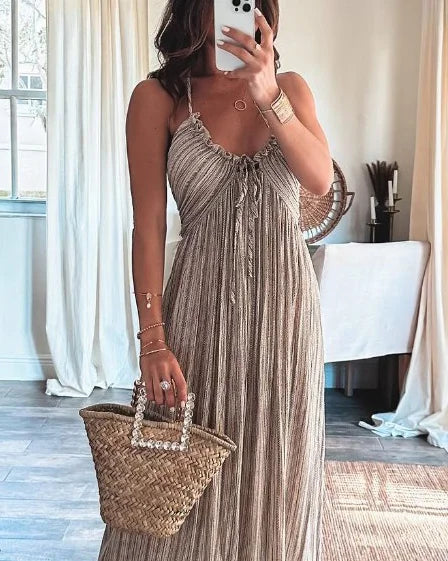 Elegant Pleated Dress – Sophisticated & Timeless Style