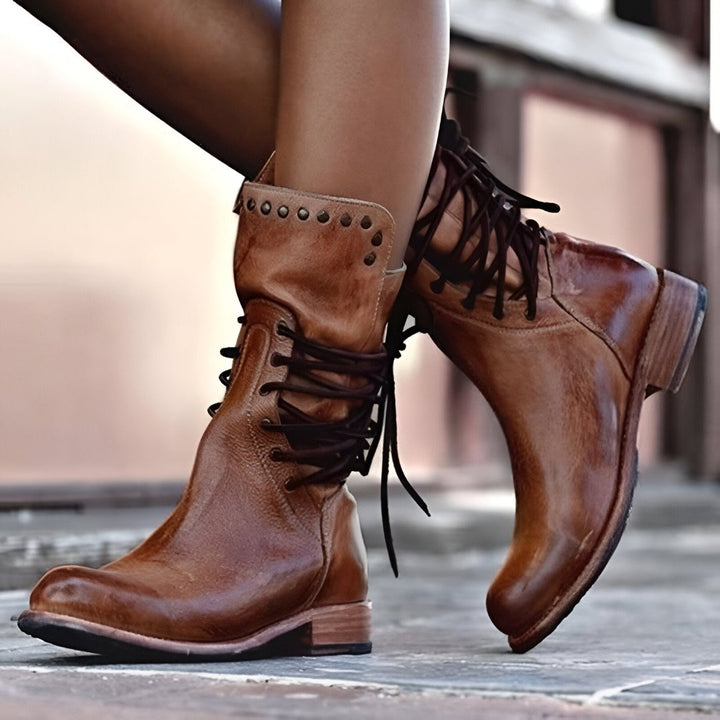 Leather Boots with Laces – Trendy & Chic Footwear for Every Occasion