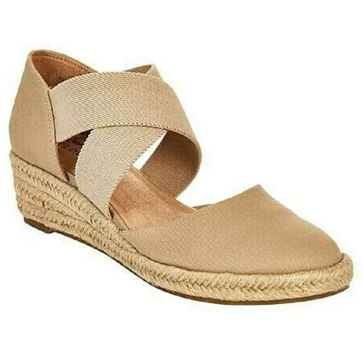 Orthopedic Flat Shoes – Comfortable & Supportive Daily Footwear