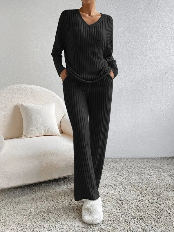 Pullover Sweater Set – Trendy & Cozy Layering Piece