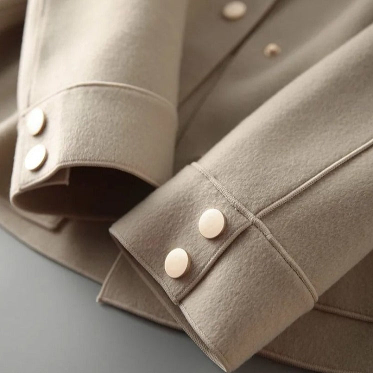 Elegant Women's Jacket – Sophisticated Style for Any Occasion