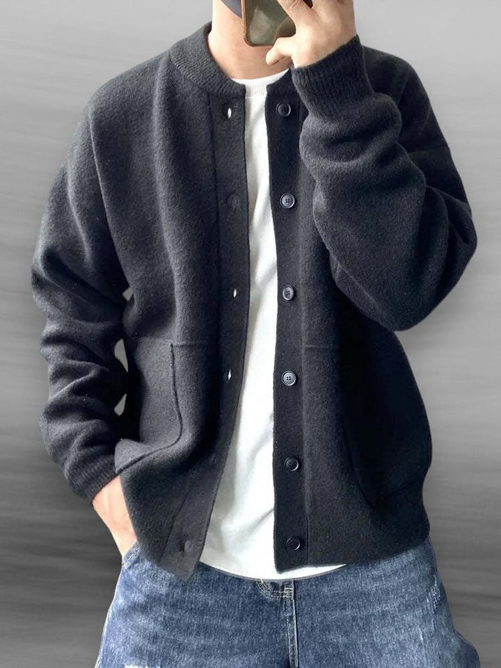 Soft Knit Cardigan – Trendy & Comfortable Layering Option