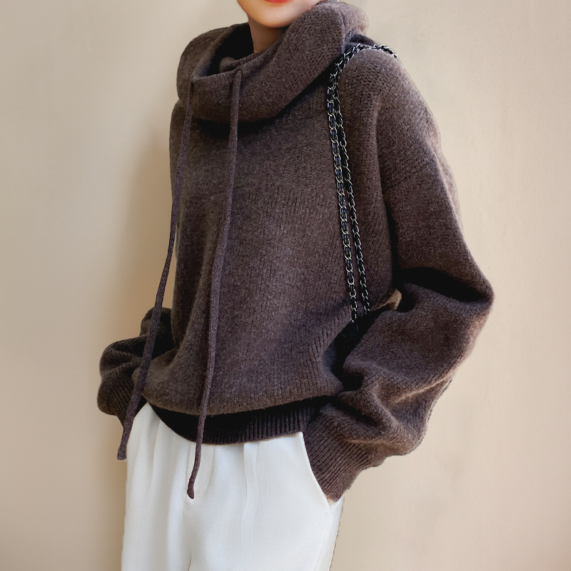 Wool Turtleneck Sweater – Elegant & Sophisticated Knitwear
