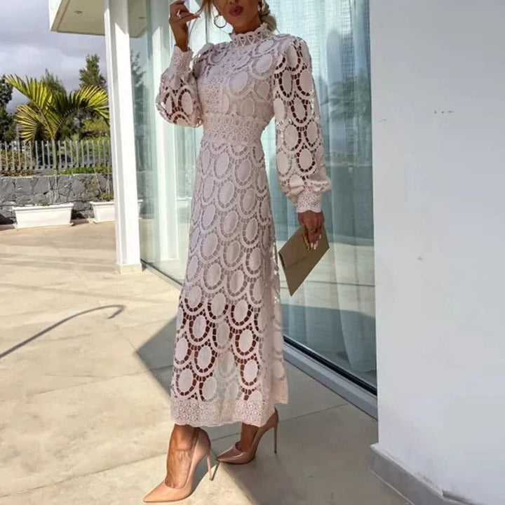 Elegant Lace Dress – Sophisticated & Timeless Fashion Statement