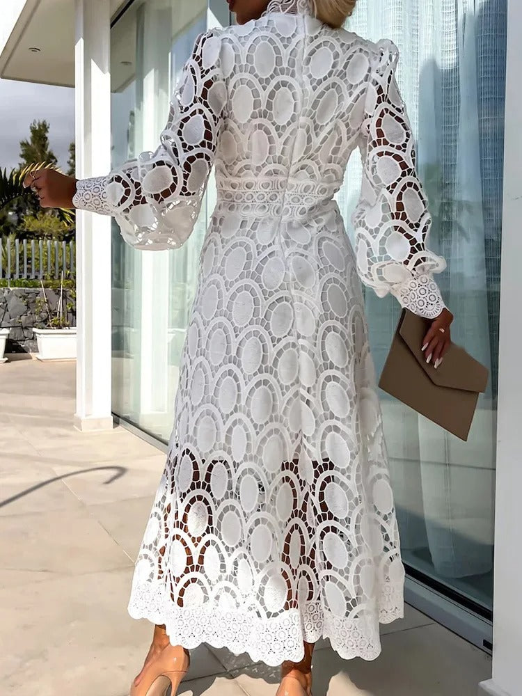 Elegant Lace Dress – Sophisticated & Timeless Fashion Statement