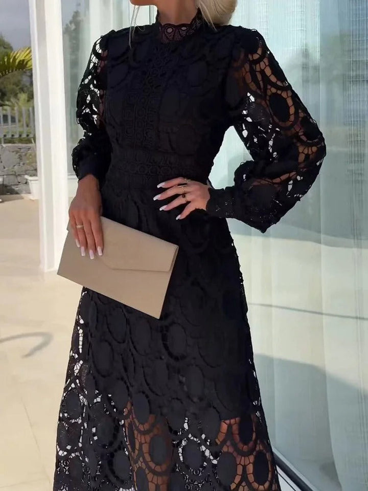 Elegant Lace Dress – Sophisticated & Timeless Fashion Statement