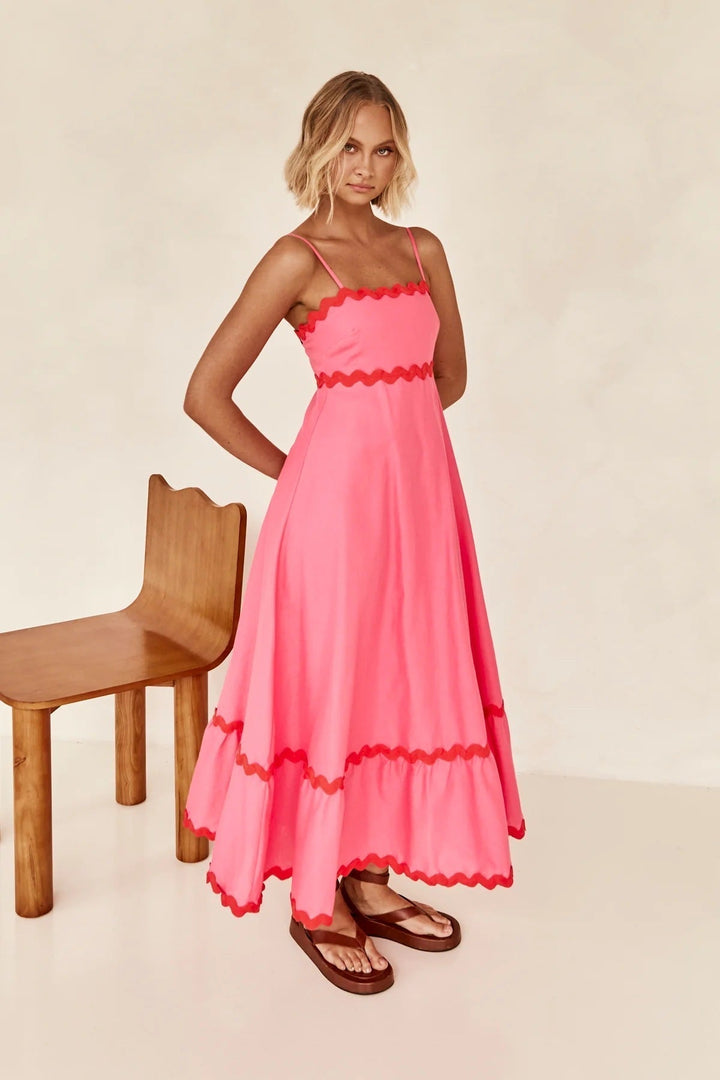 Elegant Evening Dress – Sophisticated & Timeless Fashion Statement