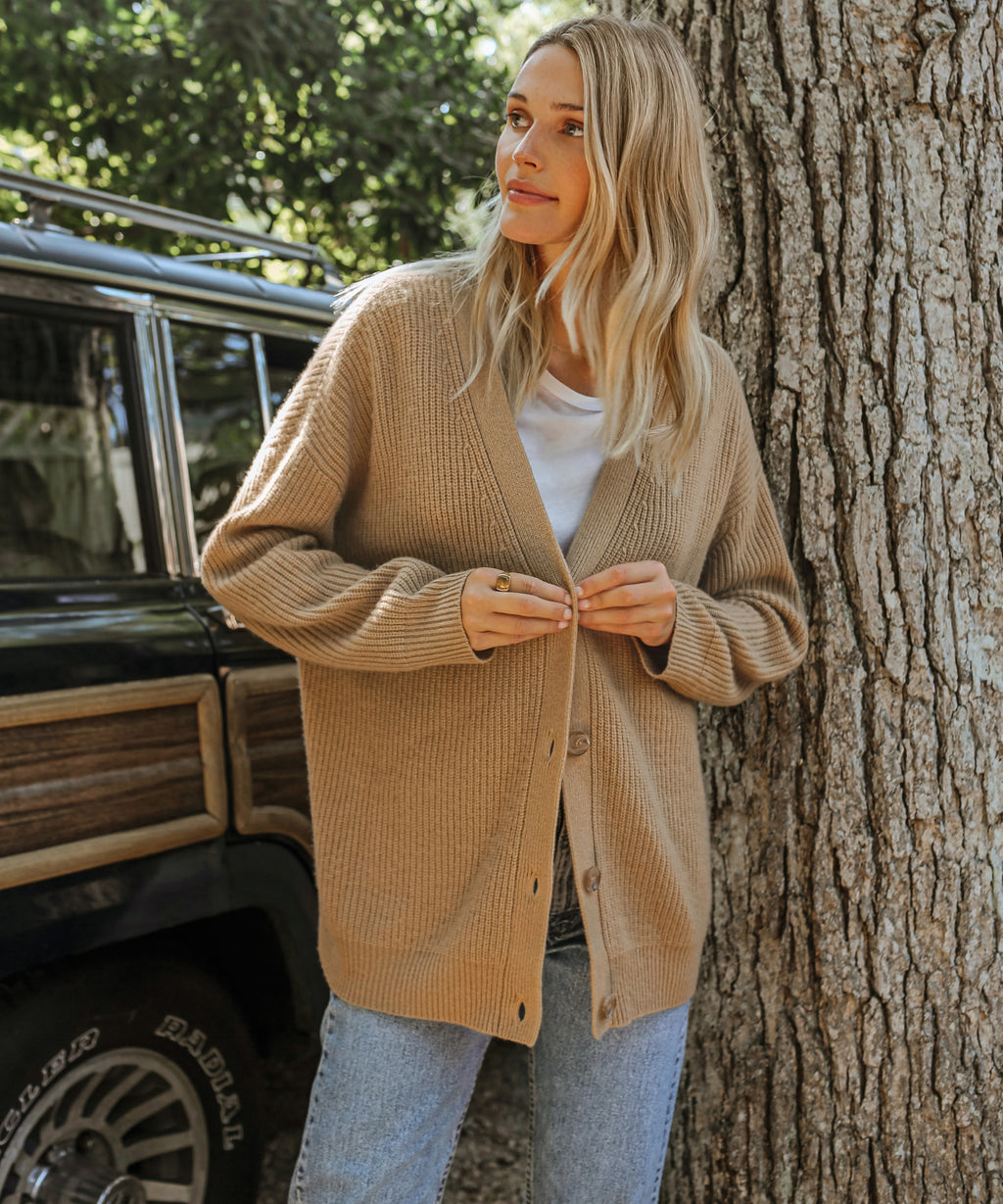 V-Neck Cashmere Cardigan – Elegant & Sophisticated Layering Essential
