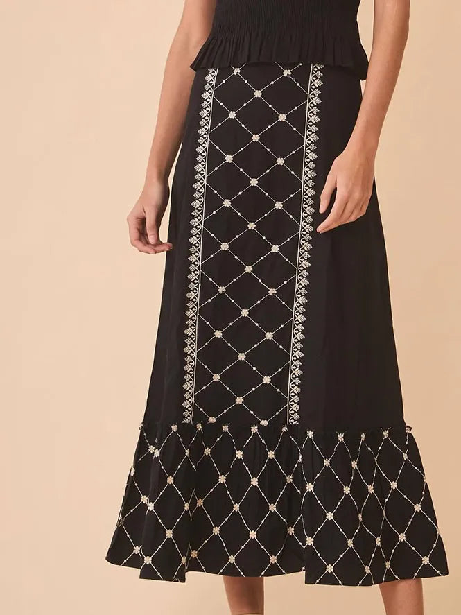 Glamour Top and Skirt Suit – Elegant & Sophisticated Outfit for Special Occasions