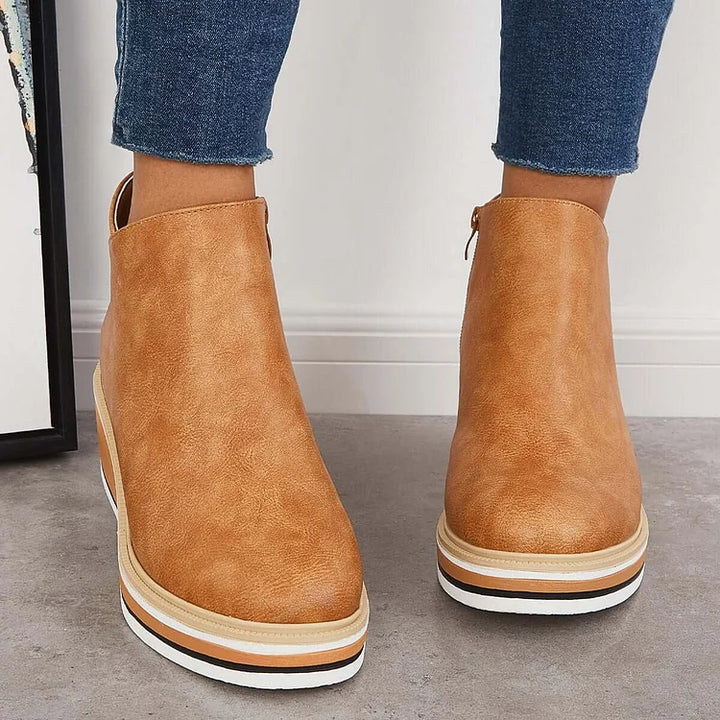 Elegant Wool-Lined Boots – Sophisticated Style for Cold Weather Flair