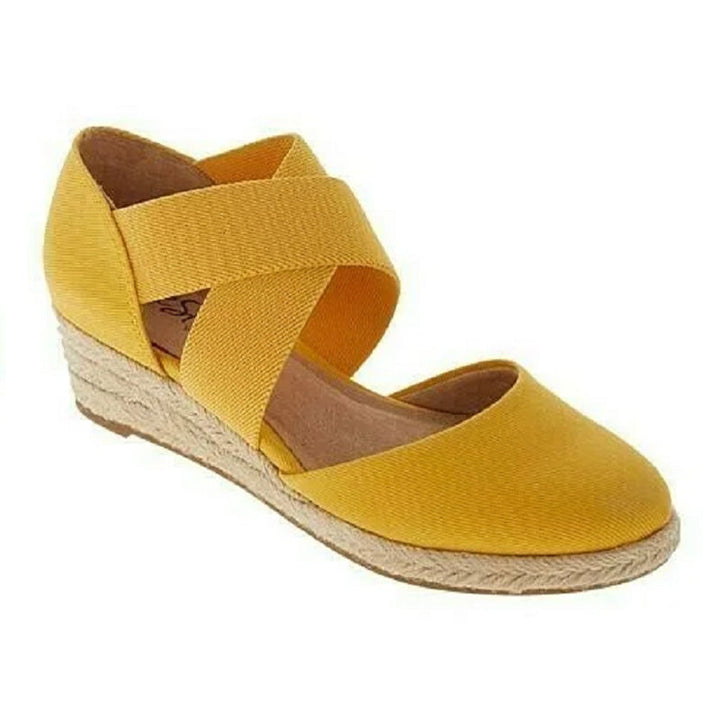 Orthopedic Flat Shoes – Comfortable & Supportive Daily Footwear