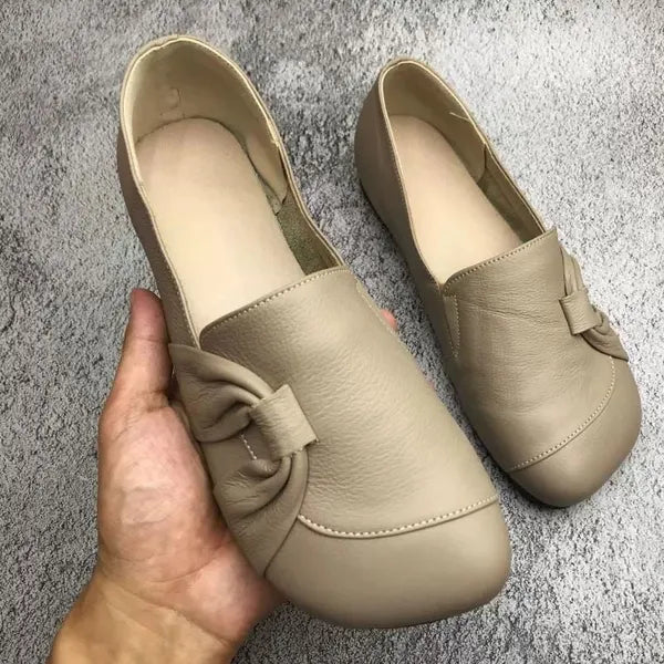 Supportive Leather Shoes – Chic & Comfortable Footwear for Everyday Wear