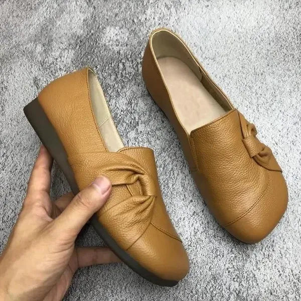 Supportive Leather Shoes – Chic & Comfortable Footwear for Everyday Wear
