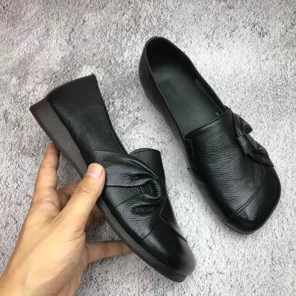 Supportive Leather Shoes – Chic & Comfortable Footwear for Everyday Wear