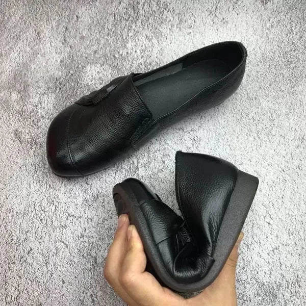 Supportive Leather Shoes – Chic & Comfortable Footwear for Everyday Wear