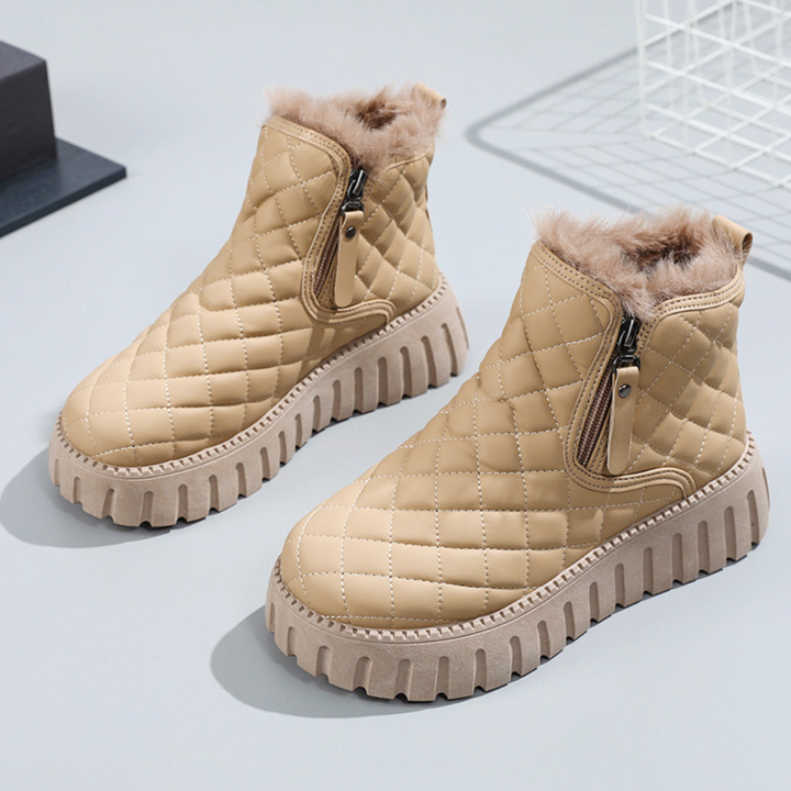 Trendy Women's Snow Boots – Chic & Stylish for the Perfect Winter Look