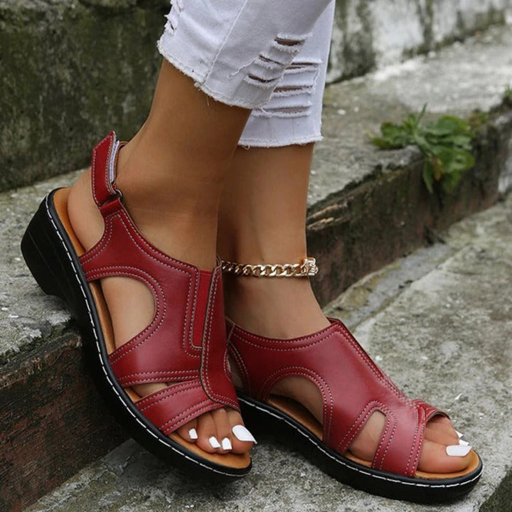 Orthopedic Comfy Sandals – Trendy & Relaxed Footwear for Everyday Comfort