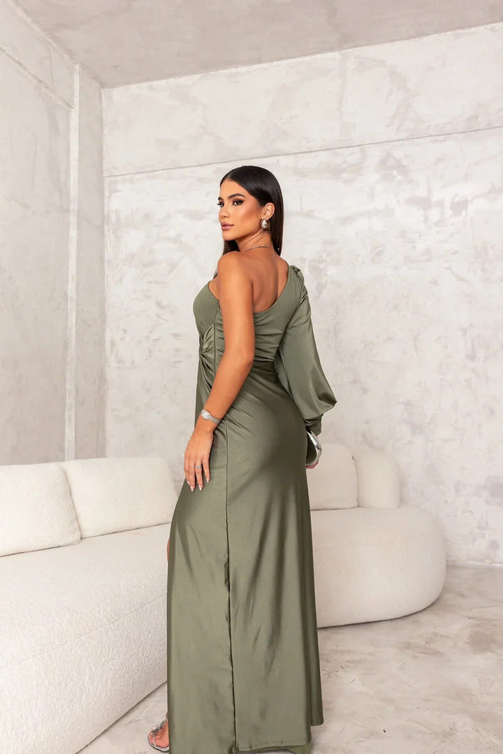 Elegant Silhouette Dress – Sophisticated & Timeless Evening Wear