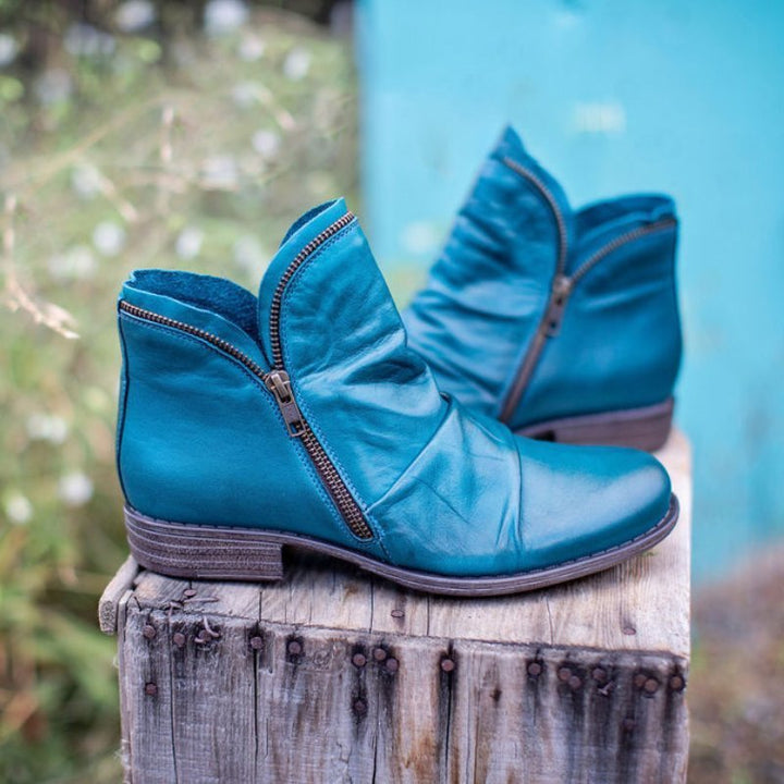 Leather Boots with Zipper – Chic & Modern Footwear for Any Occasion